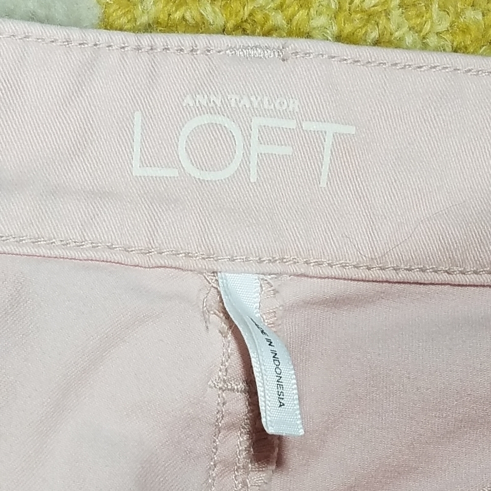 Ann Taylor Loft Curvy Straight Light Pink Pants 2 - Picture 2 of 6